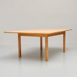 1056 9479 COFFEE TABLE